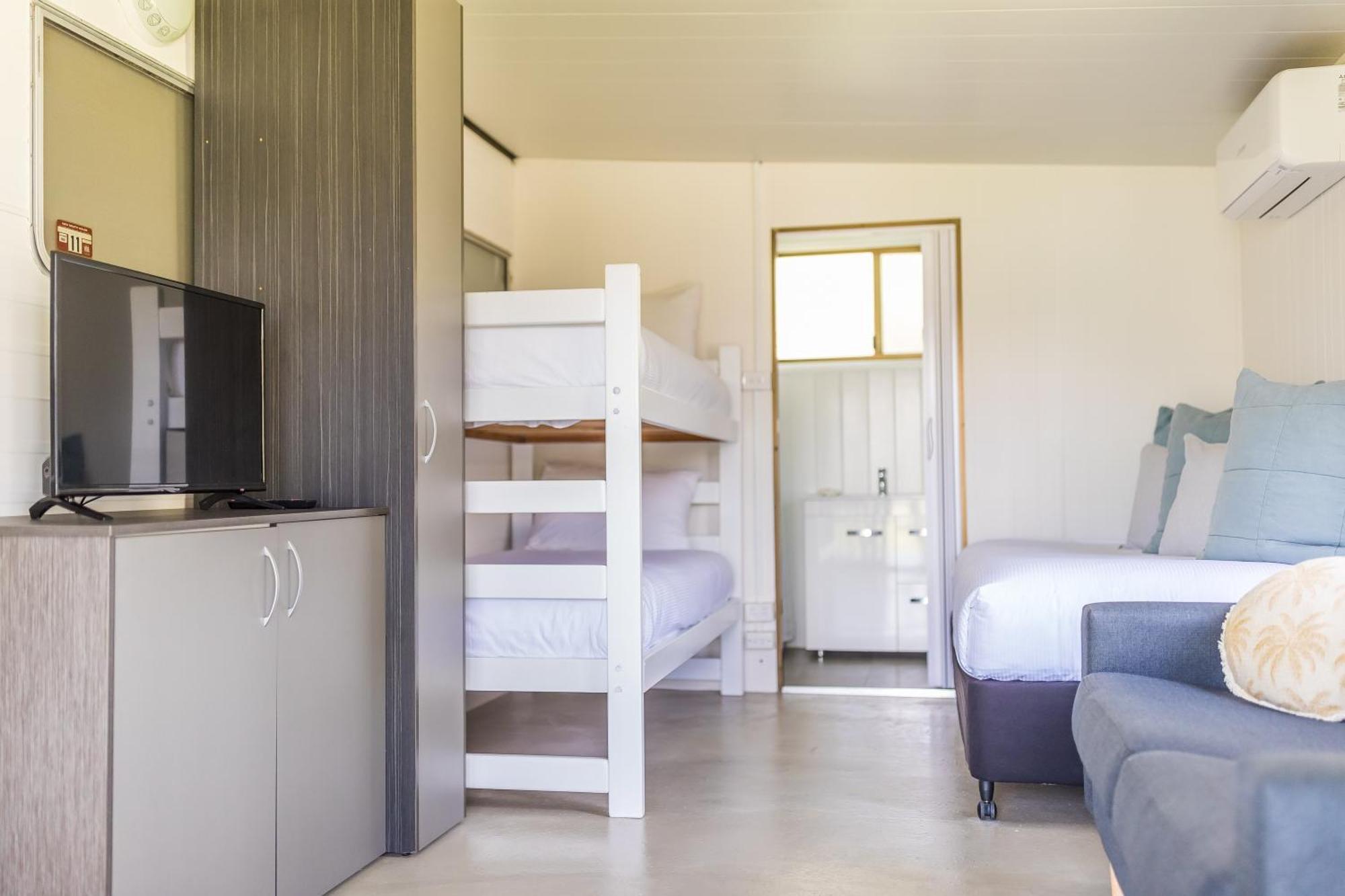Surfside Cudmirrah Beach Berrara Habitación foto